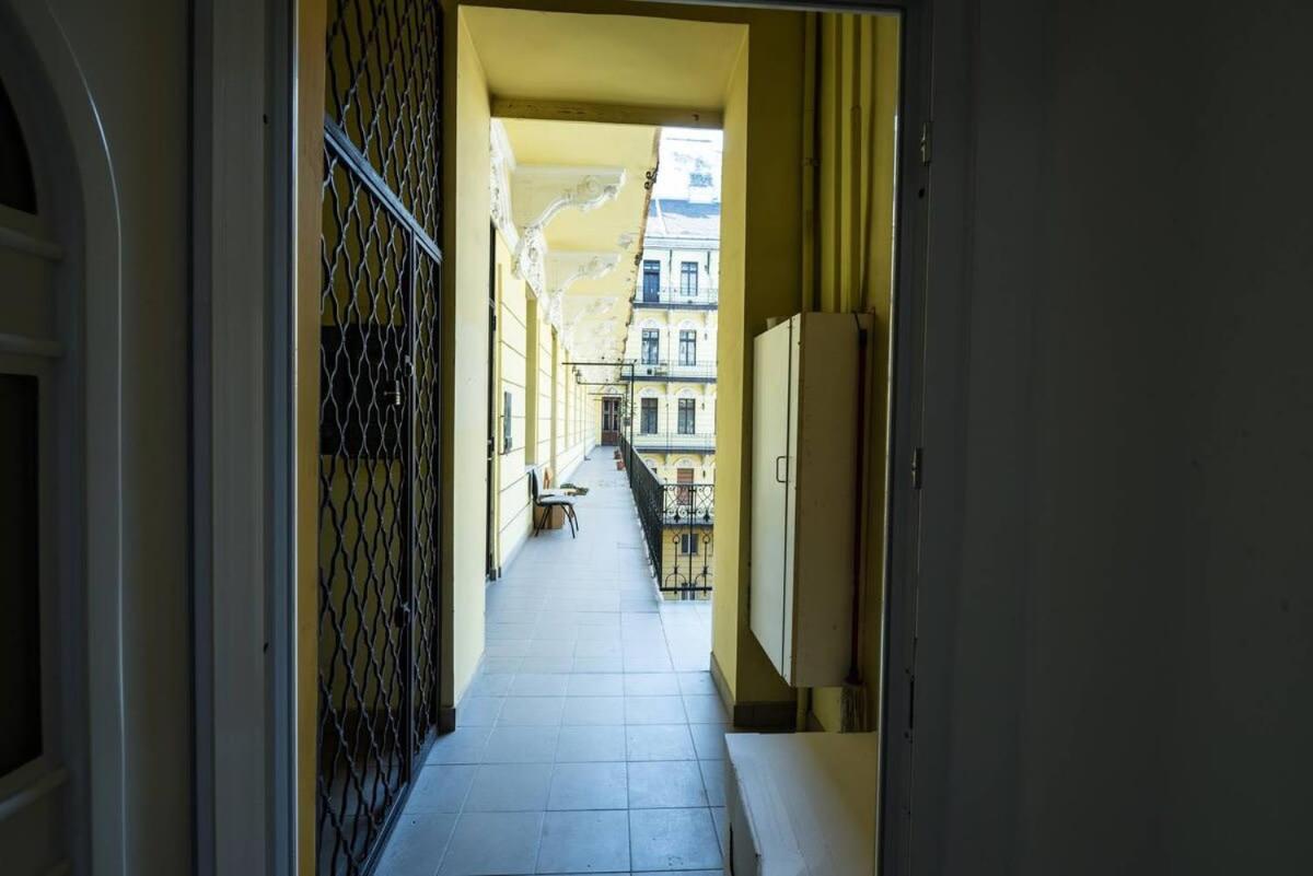 Brand New Studio With Aircon In The Center Budapeşte Dış mekan fotoğraf