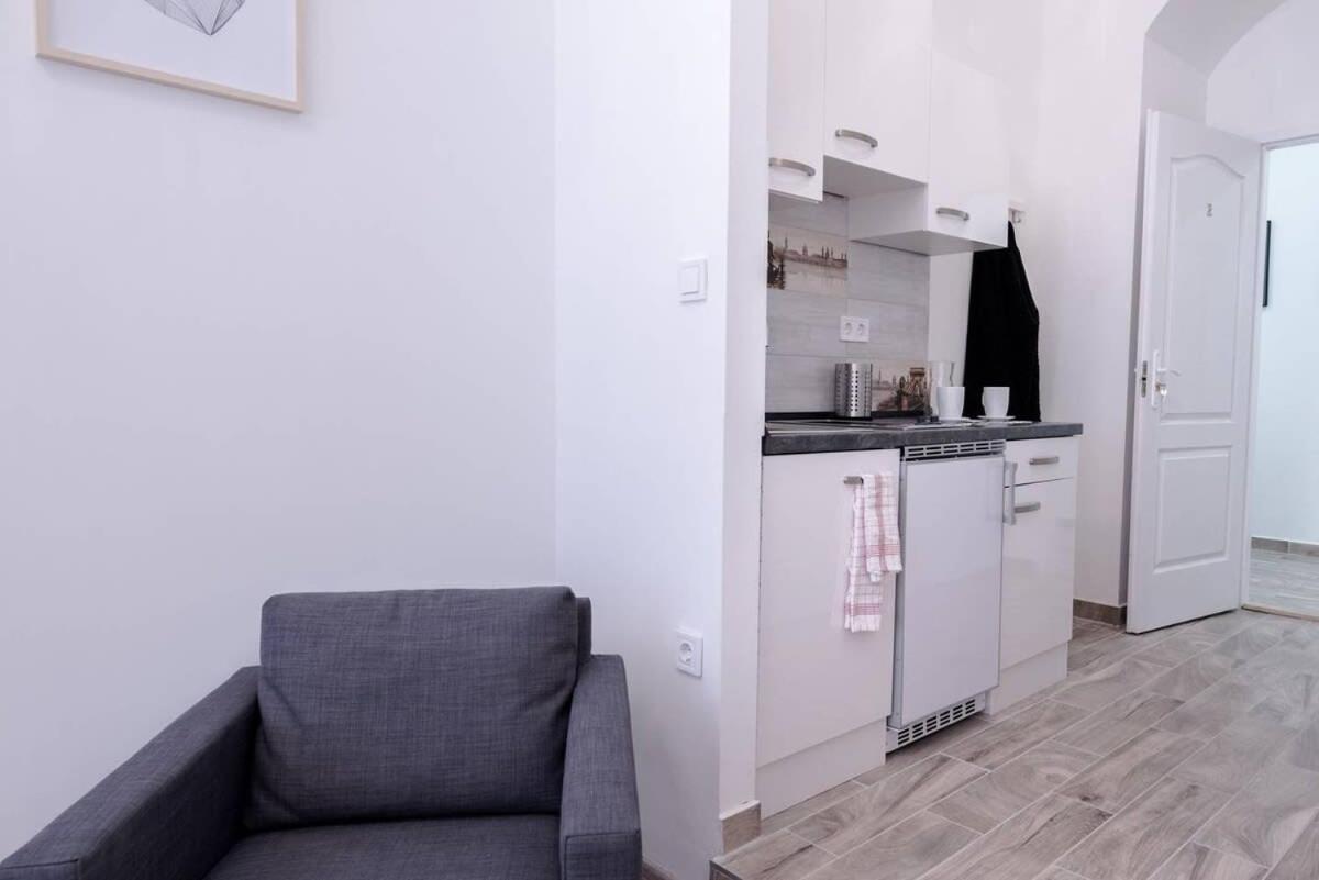 Brand New Studio With Aircon In The Center Budapeşte Dış mekan fotoğraf