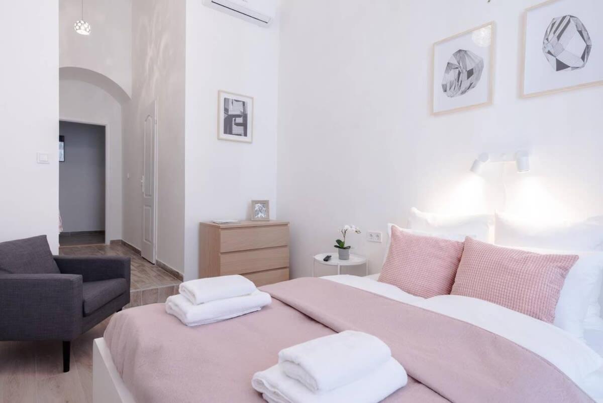 Brand New Studio With Aircon In The Center Budapeşte Dış mekan fotoğraf